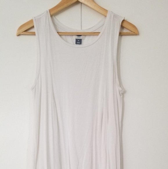 White tank top - Picture 1 of 2
